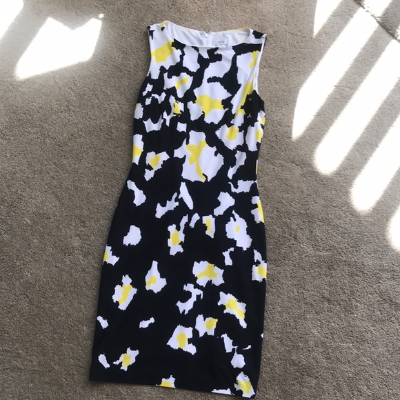Cache Dresses & Skirts - Cache dress, stretch, flattering!! Perfect